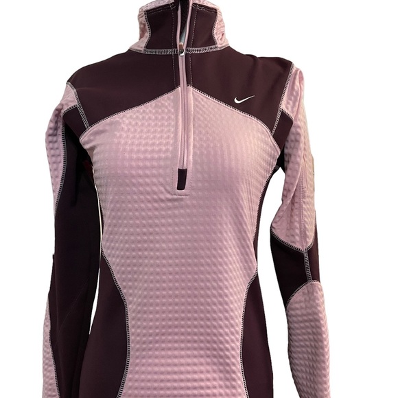 BNWOT SMALL NIKE THERMA FIT 1/4 ZIP - Picture 1 of 9